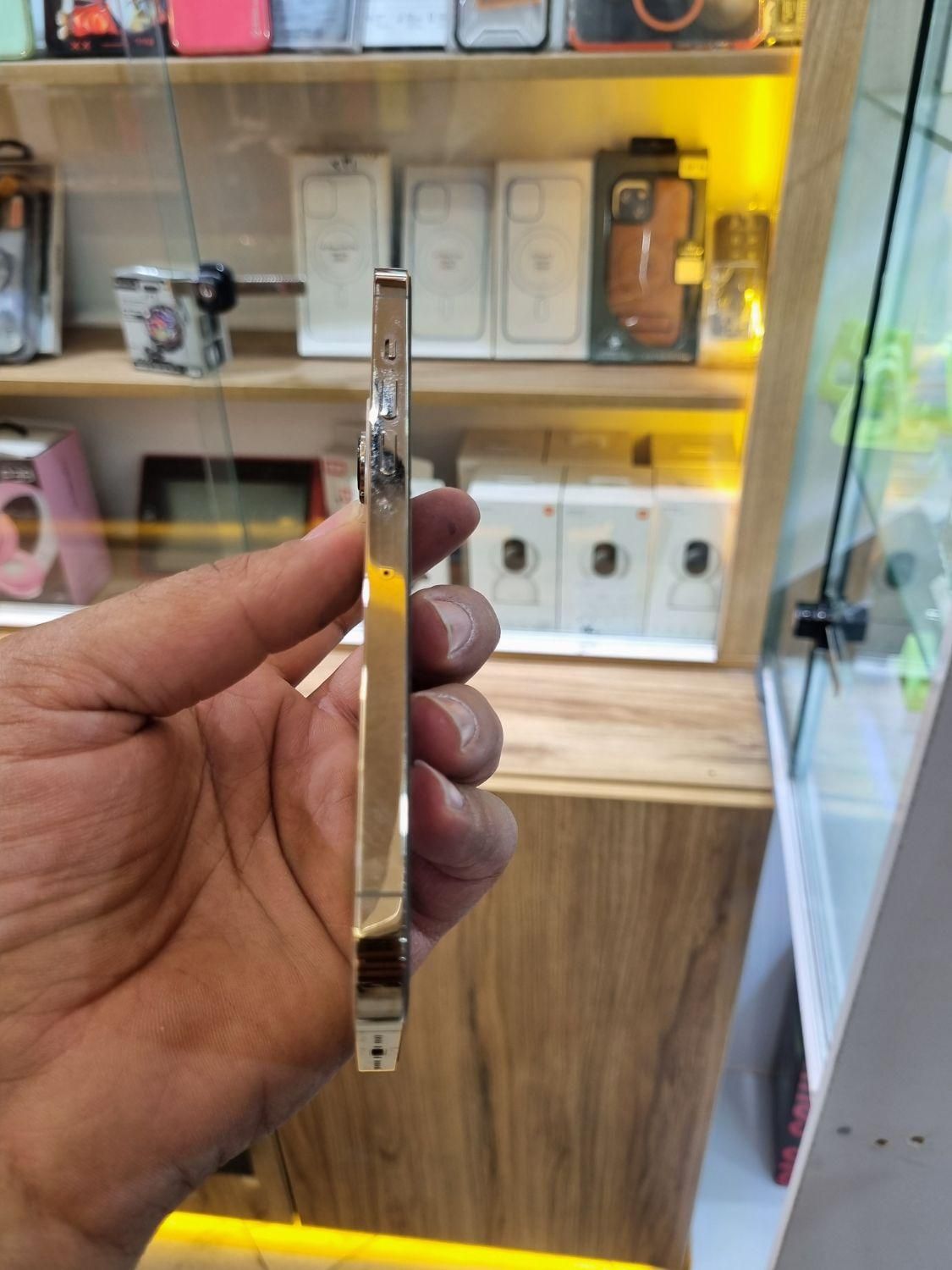 13 pro max|موبایل|شیراز, گود عربان|دیوار