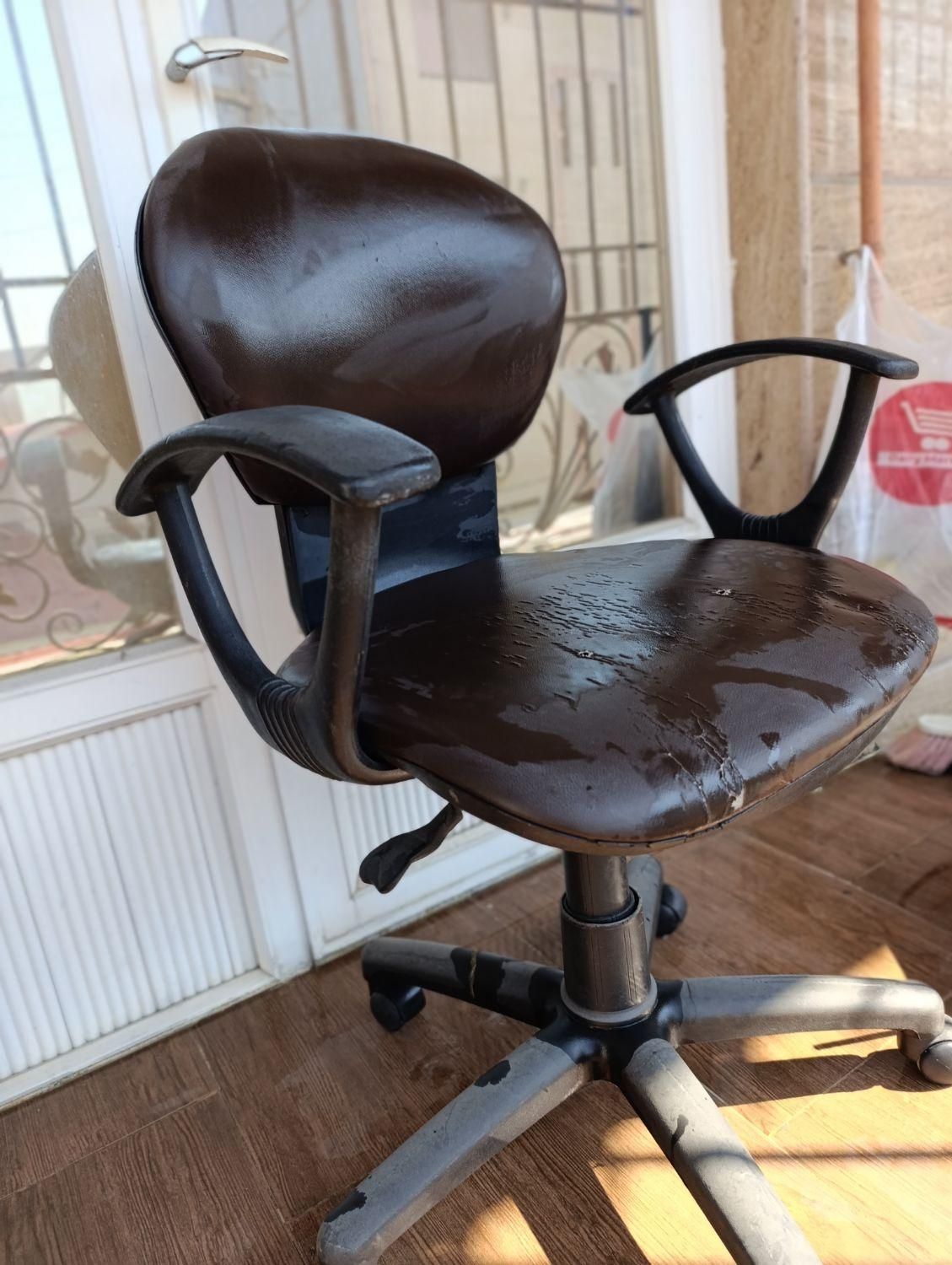 صندلی|صندلی و نیمکت|رشت, بلوار گیلان|دیوار