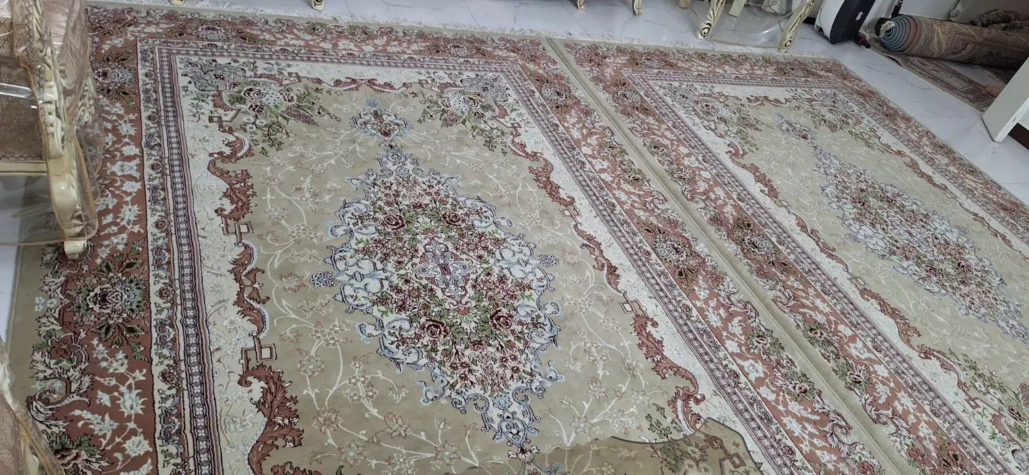 یک جفت فرش ۶ متری گردویی درجه۱ کاشان + کناره ها|فرش|تهران, شهرک استقلال|دیوار