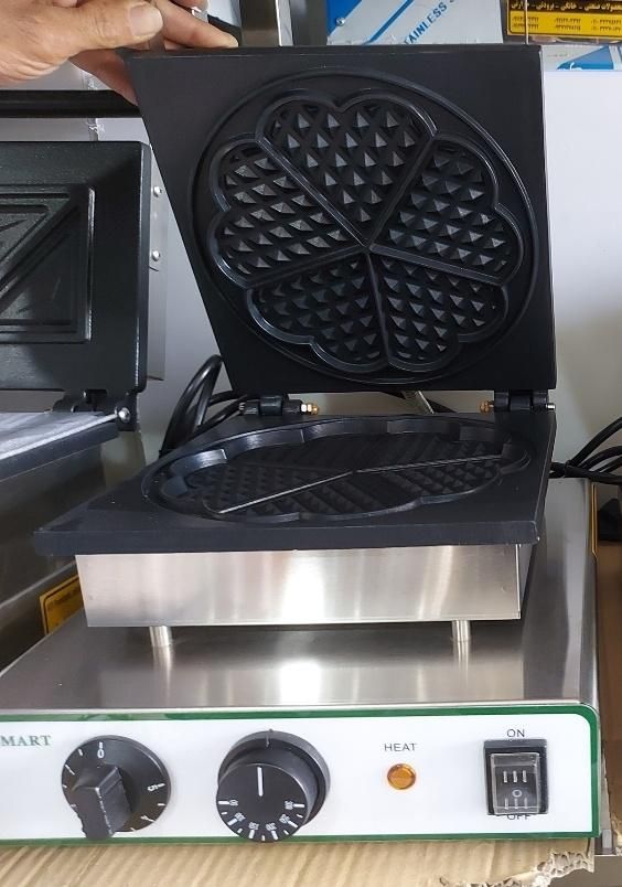 دستگاه وافل ساز وارداتی طرح دار|کافی‌شاپ و رستوران|ساری, |دیوار