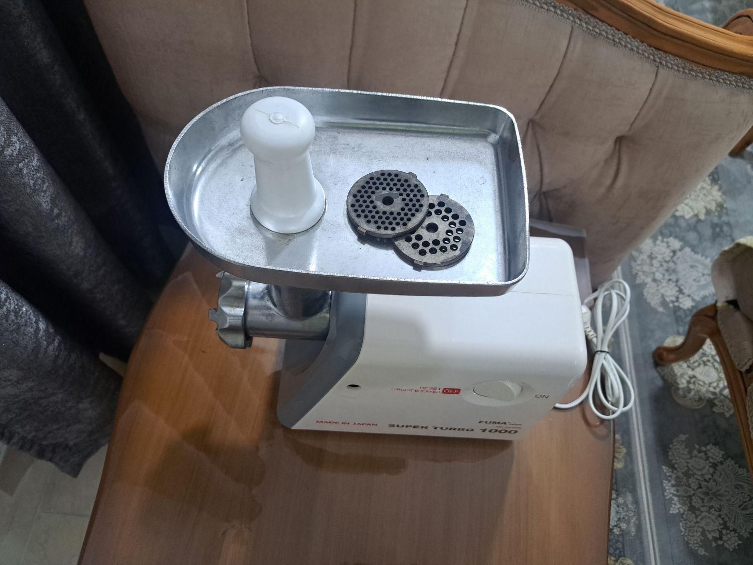 چرخ گوشت|خردکن، آسیاب، غذاساز|رشت, معلم|دیوار