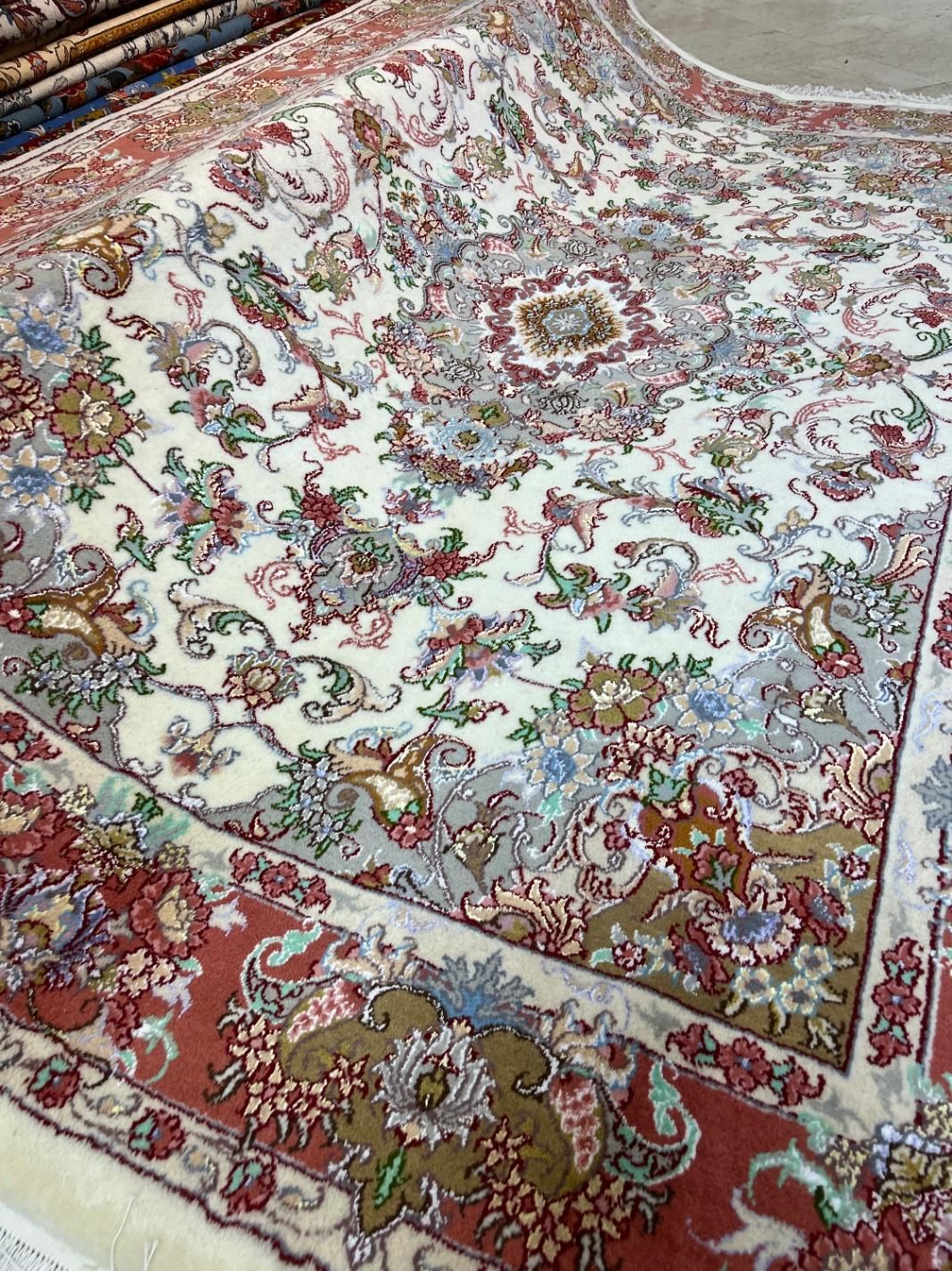 فرش ۶ متری نقشه خطیبی گل ابریشم|فرش|تهران, شهرک غرب|دیوار