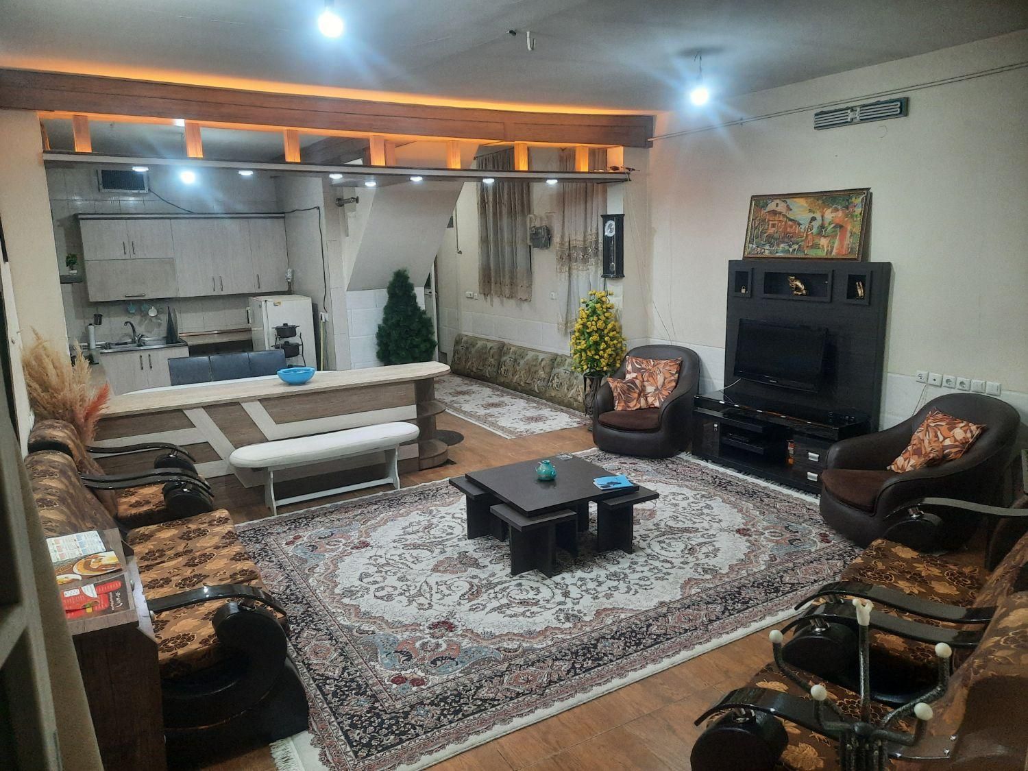 مبله دربست بسیار تمیز با تمام امکانات|اجارهٔ کوتاه‌مدت آپارتمان و سوئیت|شیراز, زند|دیوار