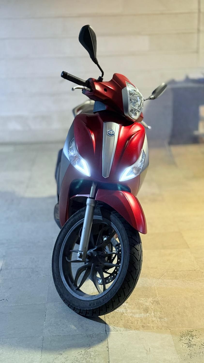 Piaggio Medley ABS ایتالیایی، مدل ۹۷، قرمز مات|موتورسیکلت|تهران, قیطریه|دیوار