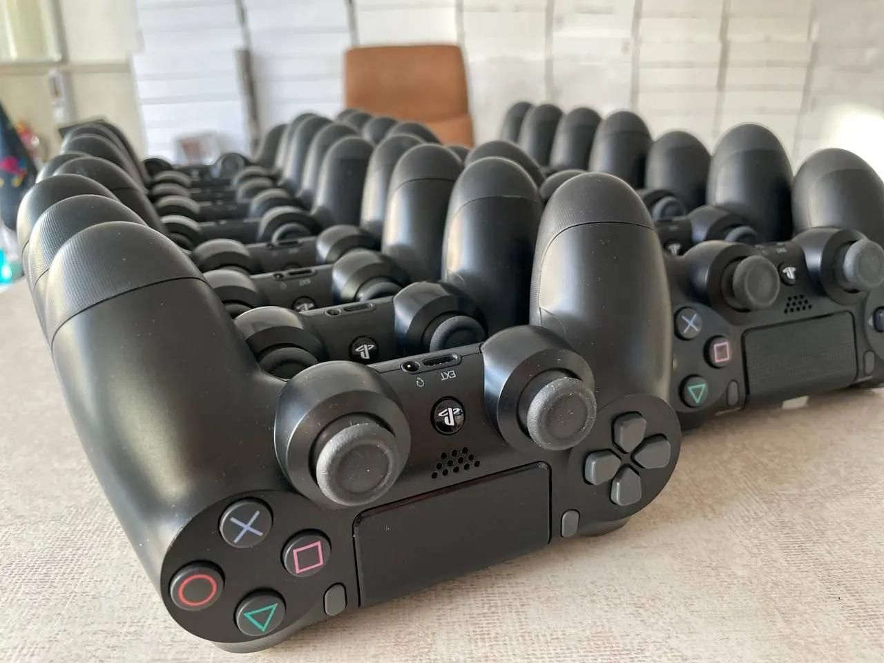 دسته سونی 4 ( ps 4 ) شرکتی آکبند|کنسول، بازی ویدئویی و آنلاین|قم, نیروگاه|دیوار