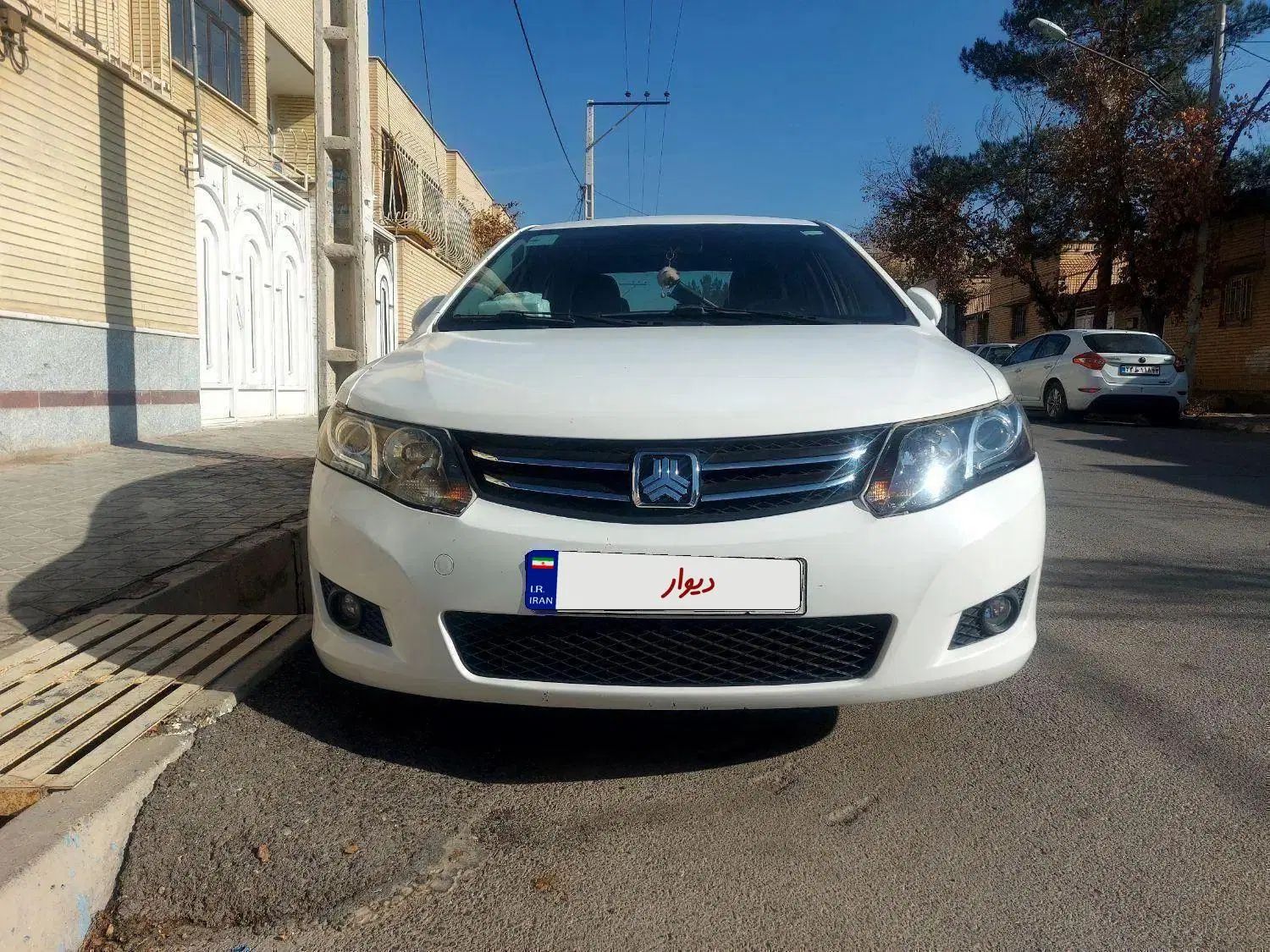 آریو اتوماتیک 1600cc، مدل ۱۳۹۷|خودرو سواری و وانت|اصفهان, دهنو|دیوار