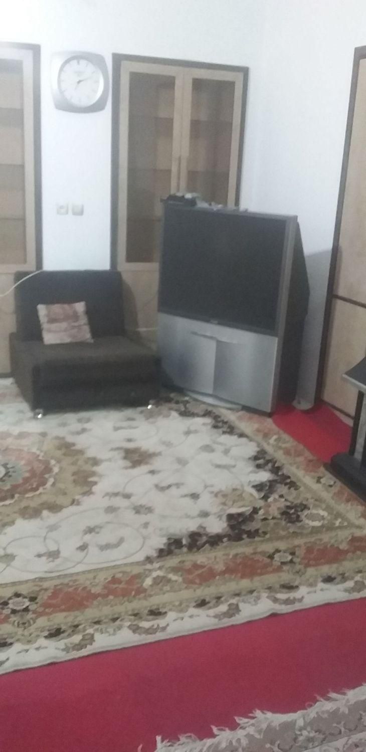 اجاره روزانه سوئیت ویلای حیاط دار نزدیک حرم|اجارهٔ کوتاه‌مدت آپارتمان و سوئیت|مشهد, عیدگاه|دیوار