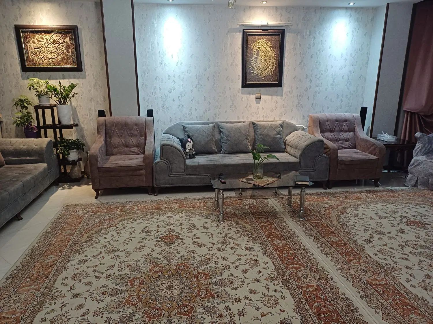 مبلمان راحتی ۸ نفره|مبلمان خانگی و میز عسلی|اصفهان, خواجو|دیوار