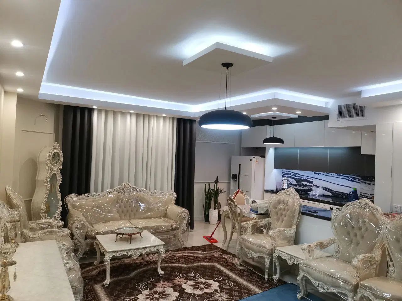 مبلمان|مبلمان خانگی و میز عسلی|تهران, جلیلی|دیوار