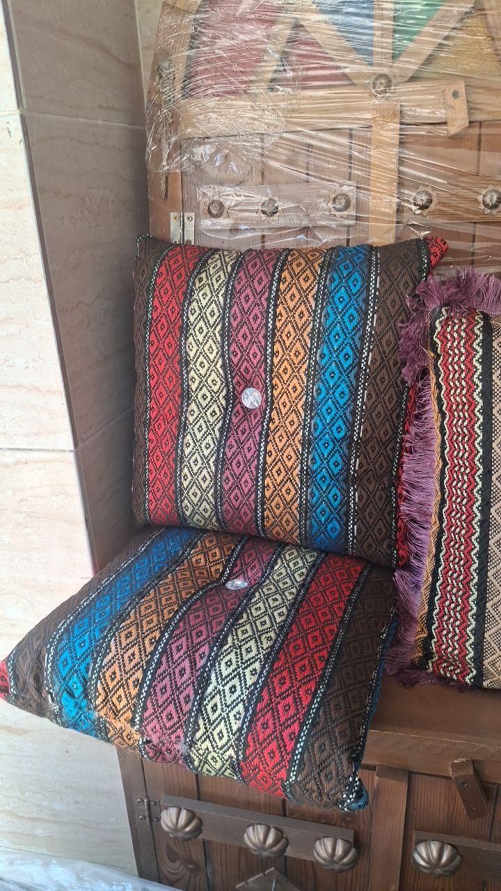 تولیدی پشتی و بالش جاجیمی|مبلمان خانگی و میز عسلی|رشت, گلسار|دیوار