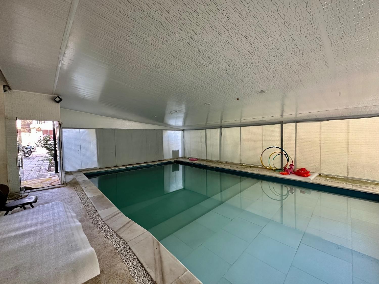 درکه ۳۰۰ متر ویلایی در ۱۳۰۰ متر زمین|اجارهٔ خانه و ویلا|تهران, درکه|دیوار