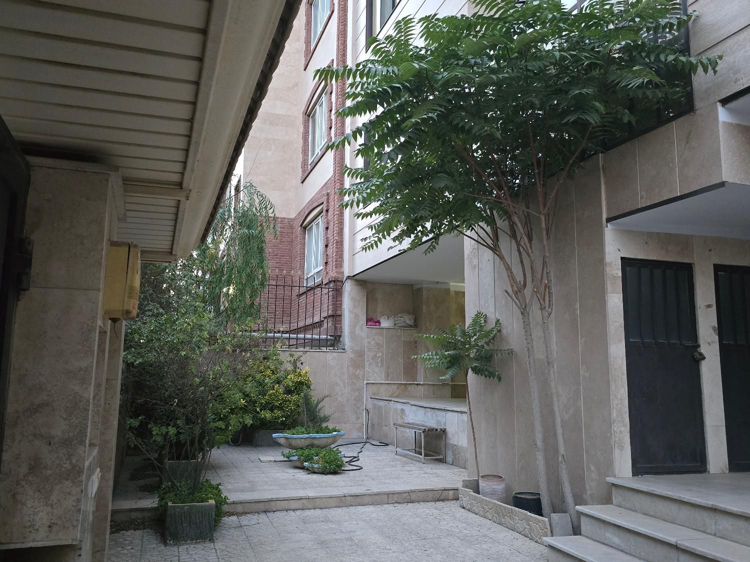 فروش آپارتمان ۹۰ متری در شهرک جهان نمای کرج|فروش آپارتمان|کرج, شهرک جهان‌نما|دیوار
