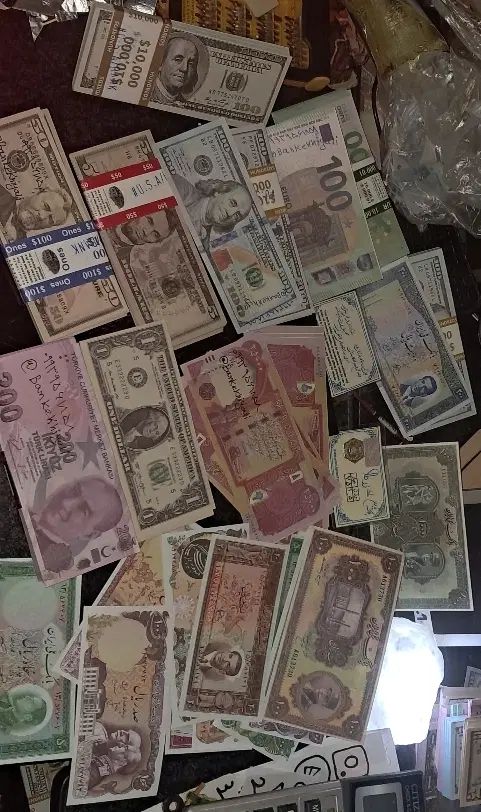 دلار یور‌و لیر مشابه اصل سینمایی اسکناس طرح اصل|کلکسیون سکه، تمبر، اسکناس|تهران, پرستار|دیوار