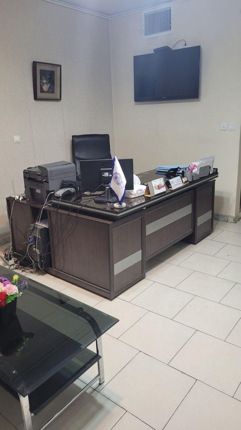 منشی خانم جهت کار در دفتر وکالت|استخدام اداری و مدیریت|تهران, هفت حوض|دیوار