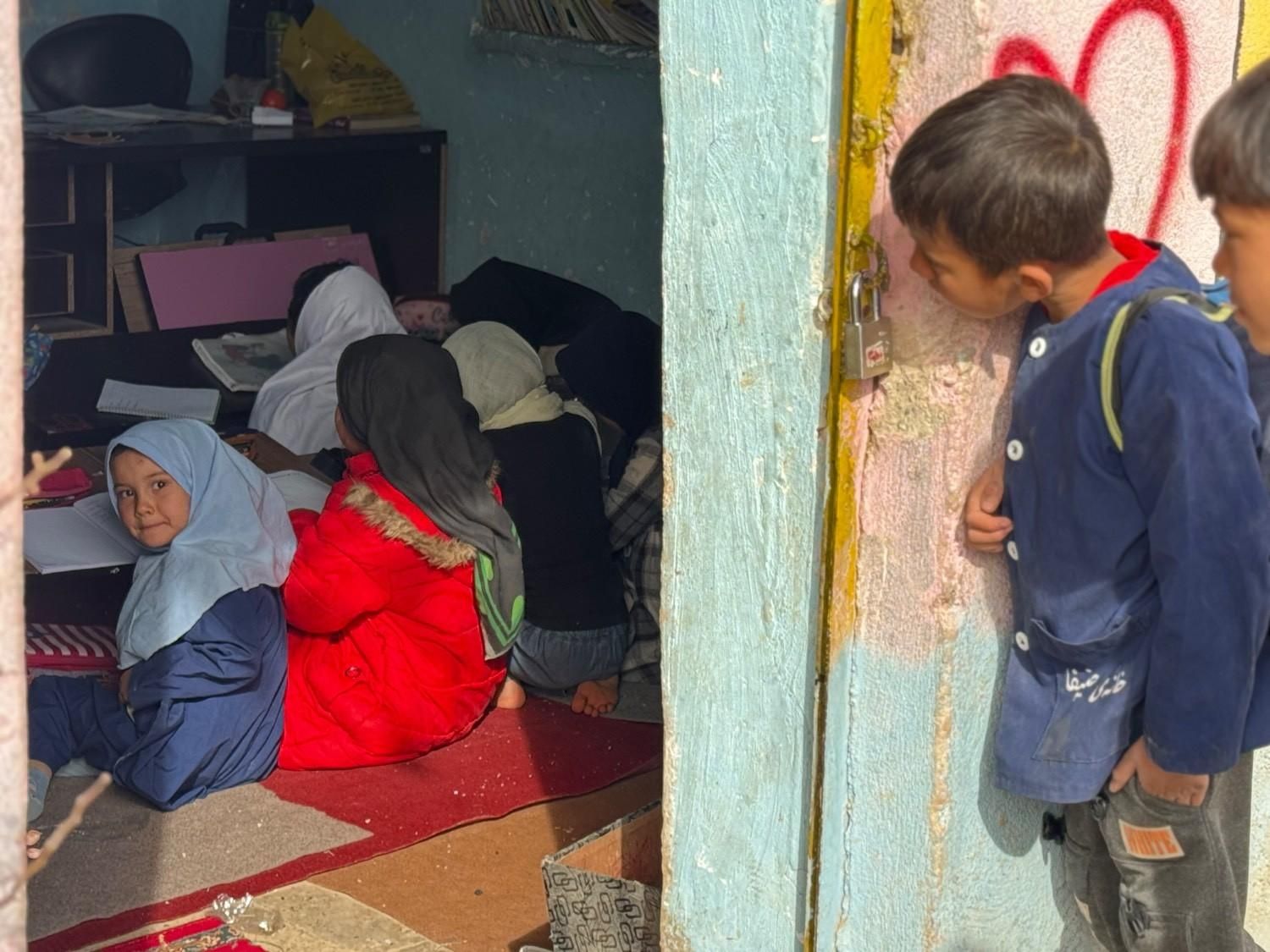 استخدام معلم ابتدایی و مربی خیاطی و گلدوزی|استخدام آموزشی|پاکدشت, خاتون آباد|دیوار