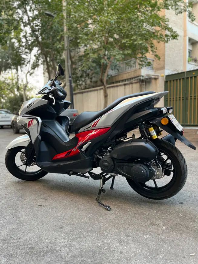 موتور بلنتا VLX 155 رادیات آب طرح آیروکس|موتورسیکلت|اصفهان, صائب|دیوار