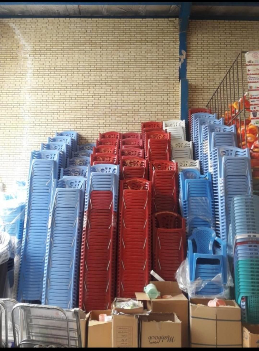 صندلی و میز پلاستیکی ناصر|صندلی و نیمکت|خمینی‌شهر, |دیوار