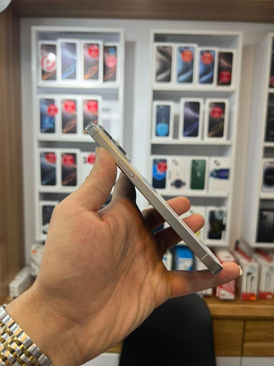 اپل iPhone 15 Pro Max با حافظهٔ ۲۵۶ گیگابایت|موبایل|رشت, بازار|دیوار