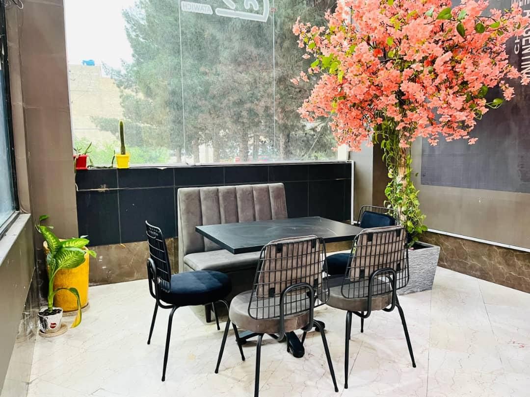 مبل صندلی رستورانی کلاسیک کافه عربی|کافی‌شاپ و رستوران|تهران, طرشت|دیوار