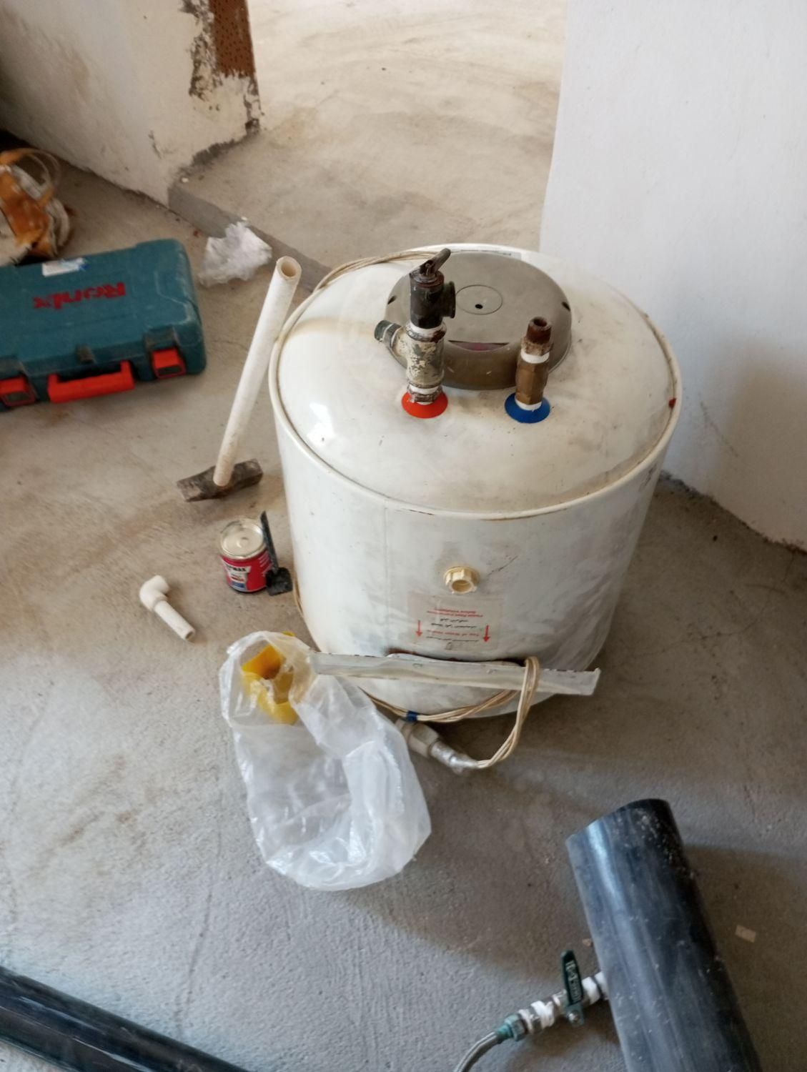 لوله کشی آب و فاضلاب ساختمان|خدمات پیشه و مهارت|بندرعباس, |دیوار