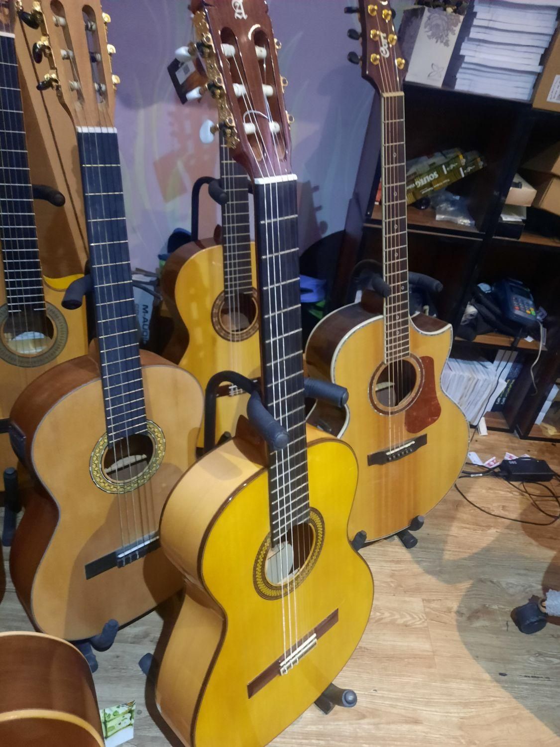 گیتارالمانزا الحمبرا|گیتار، بیس، امپلیفایر|قم, زنبیل آباد|دیوار