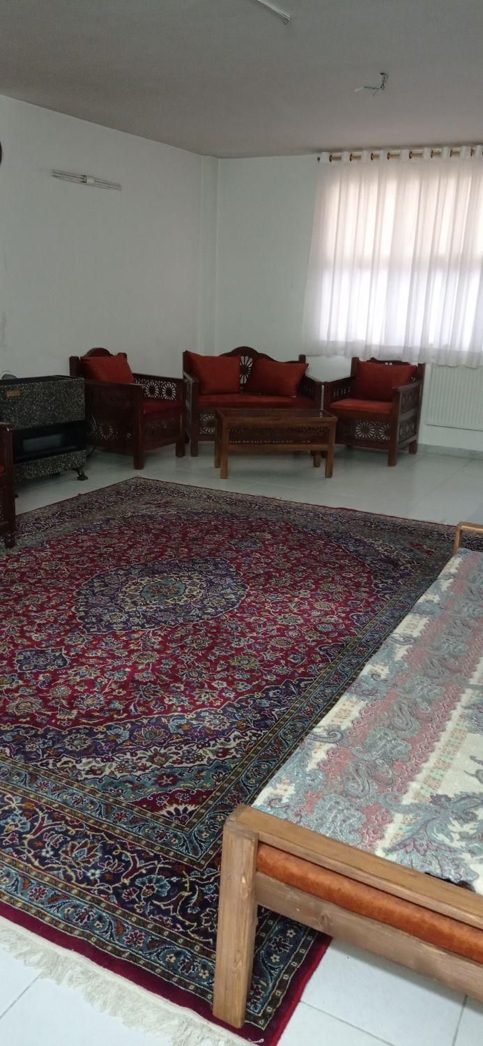 اجاره تک خواب و دوخواب به صورت روزانه در مرکز شهر|اجارهٔ کوتاه‌مدت آپارتمان و سوئیت|اصفهان, شهید رجایی|دیوار