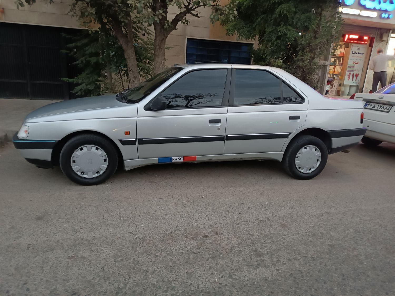 پژو 405 GLi - دوگانه سوز LPG، مدل ۱۳۹۲|خودرو سواری و وانت|کرج, شهرک یاس شمالی|دیوار