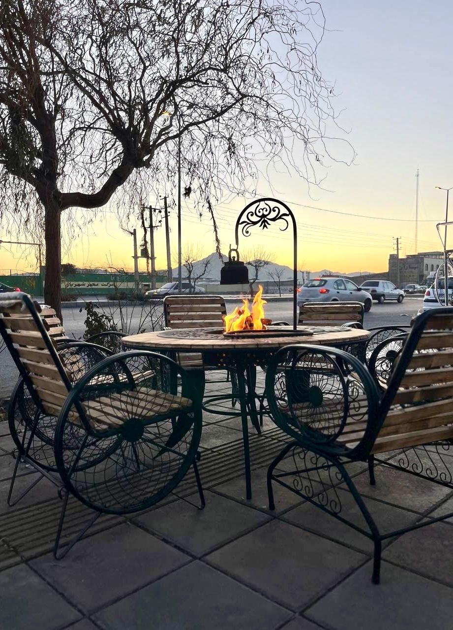 صندلی چوبی خورشیدی /گلبرگ و آتشدان دایره دور چوب|صندلی و نیمکت|تهران, حکیمیه|دیوار