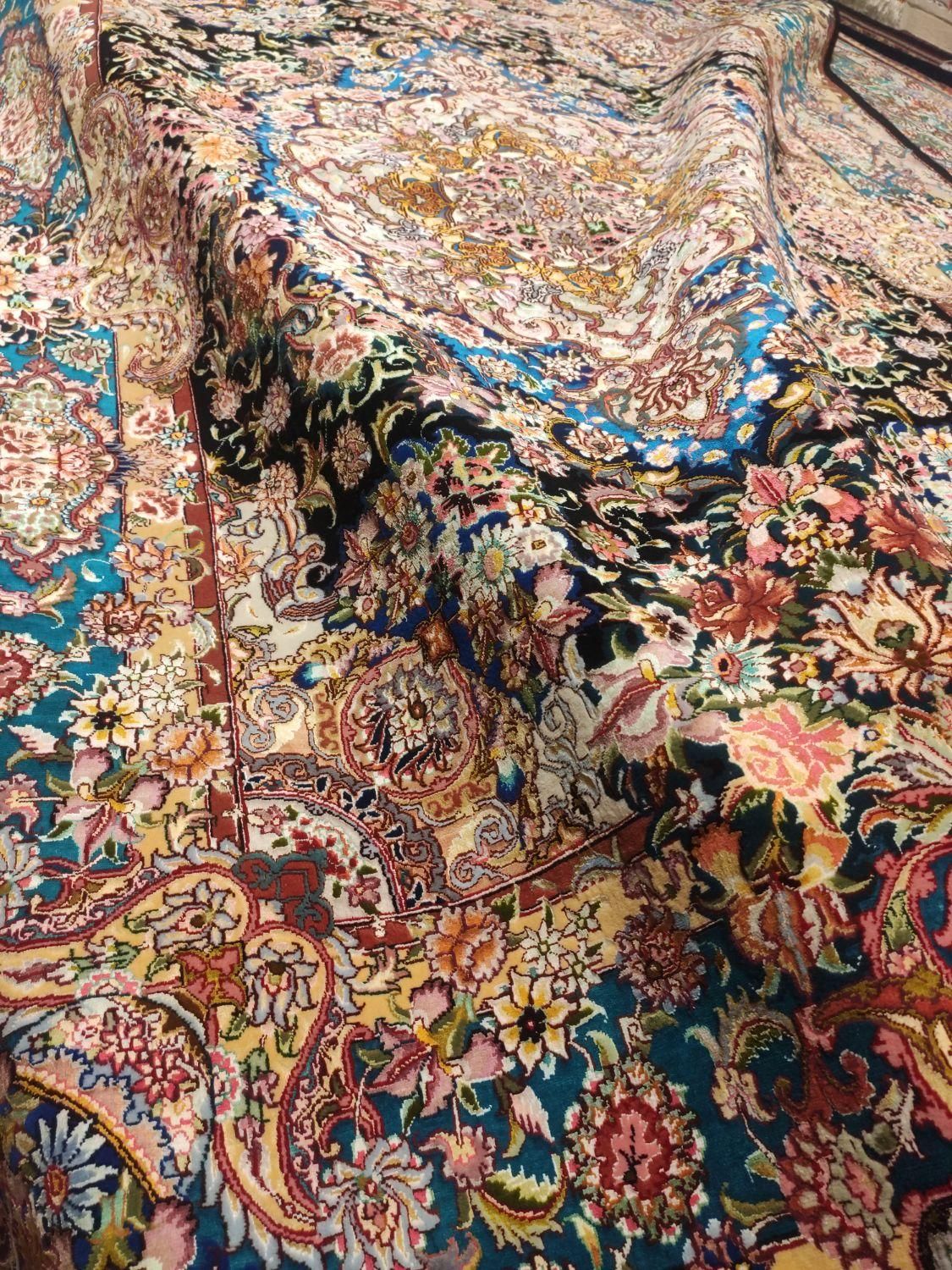 گرد 2 متری کف ابریشم کرم رنگ|فرش|تهران, فرمانیه|دیوار