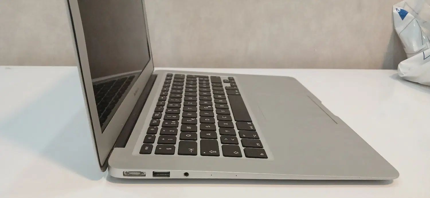 لپ تاپ MACBOOK AIR|رایانه همراه|تهران, فلسطین (میدان انقلاب)|دیوار