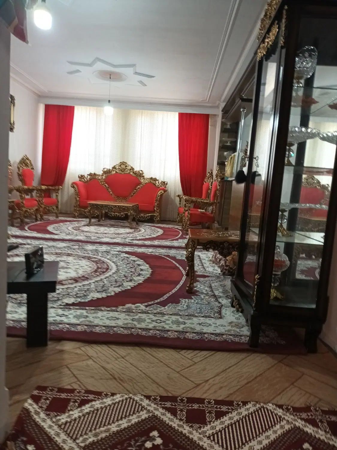 مبلمان و میز غذاخوری در حد نو|مبلمان خانگی و میز عسلی|تهران, اقدسیه|دیوار