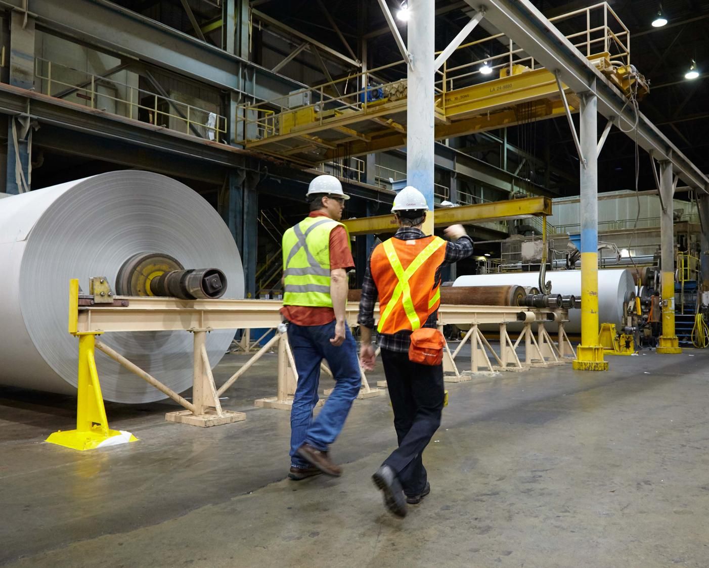 استخدام کارگر ساده آقا درشهرک صنعتی|استخدام صنعتی، فنی، مهندسی|بروجرد, |دیوار