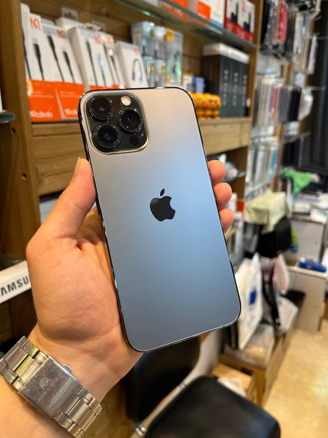 اپل iPhone 13 Pro Max با حافظه ۲۵۶|موبایل|اصفهان, چرخاب|دیوار