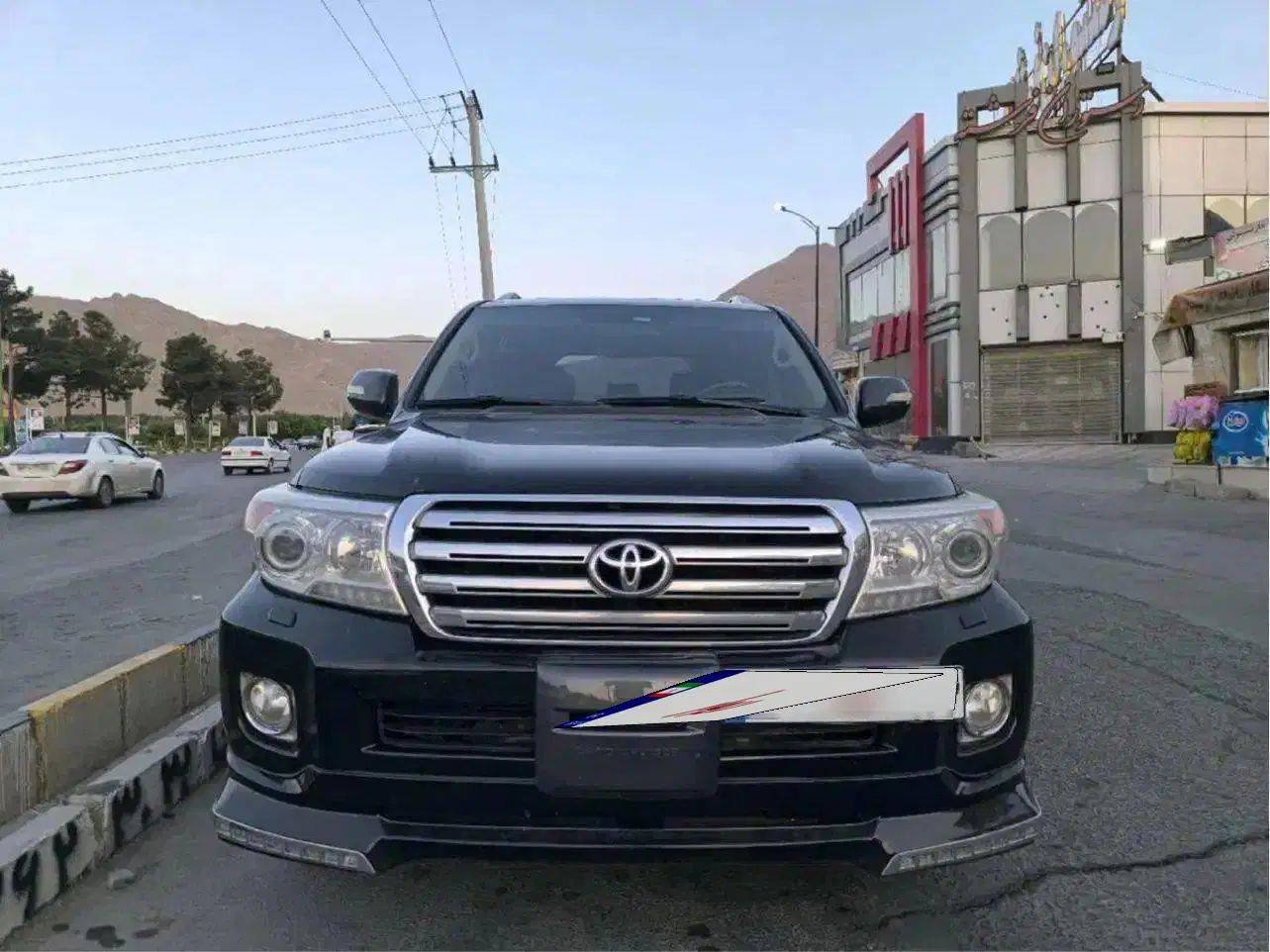 فروش فوری لندکروز مدل ۲۰۱۱ نسخه ۶۰ ساله فول کامل|خودرو سواری و وانت|اصفهان, مرداویج|دیوار