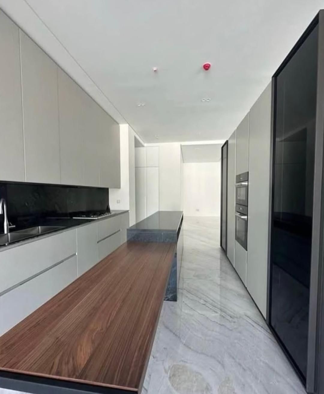 280 متر/۴ خوابه /سازه الماس/ شیراز شمالی