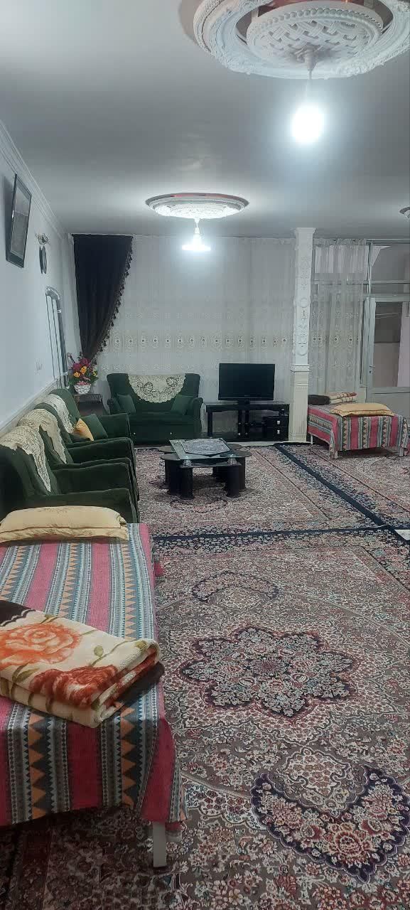 اجاره روزانه/هفتگی/ماهانه آپارتمان ۱۳۰ متری در حرم|اجارهٔ کوتاه‌مدت آپارتمان و سوئیت|قم, ارم|دیوار