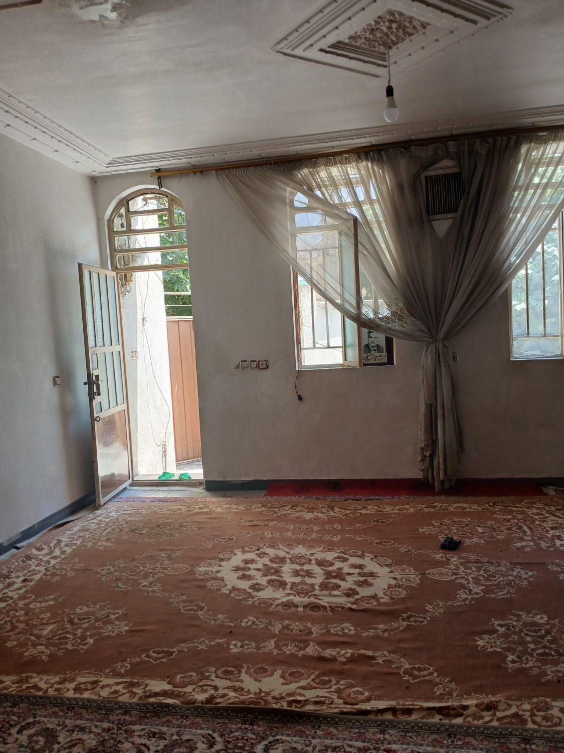 ویلایی ۱۰۰ متری اسدآبادی خیابان انوشیروان|فروش خانه و ویلا|خرمآباد, |دیوار