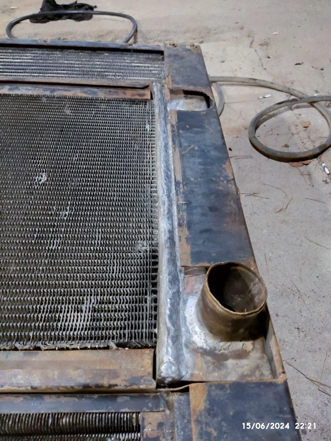 رادیاتور و اگزوز سازی جوشکاری باک بنزین|قطعات یدکی و لوازم جانبی|یزد, |دیوار