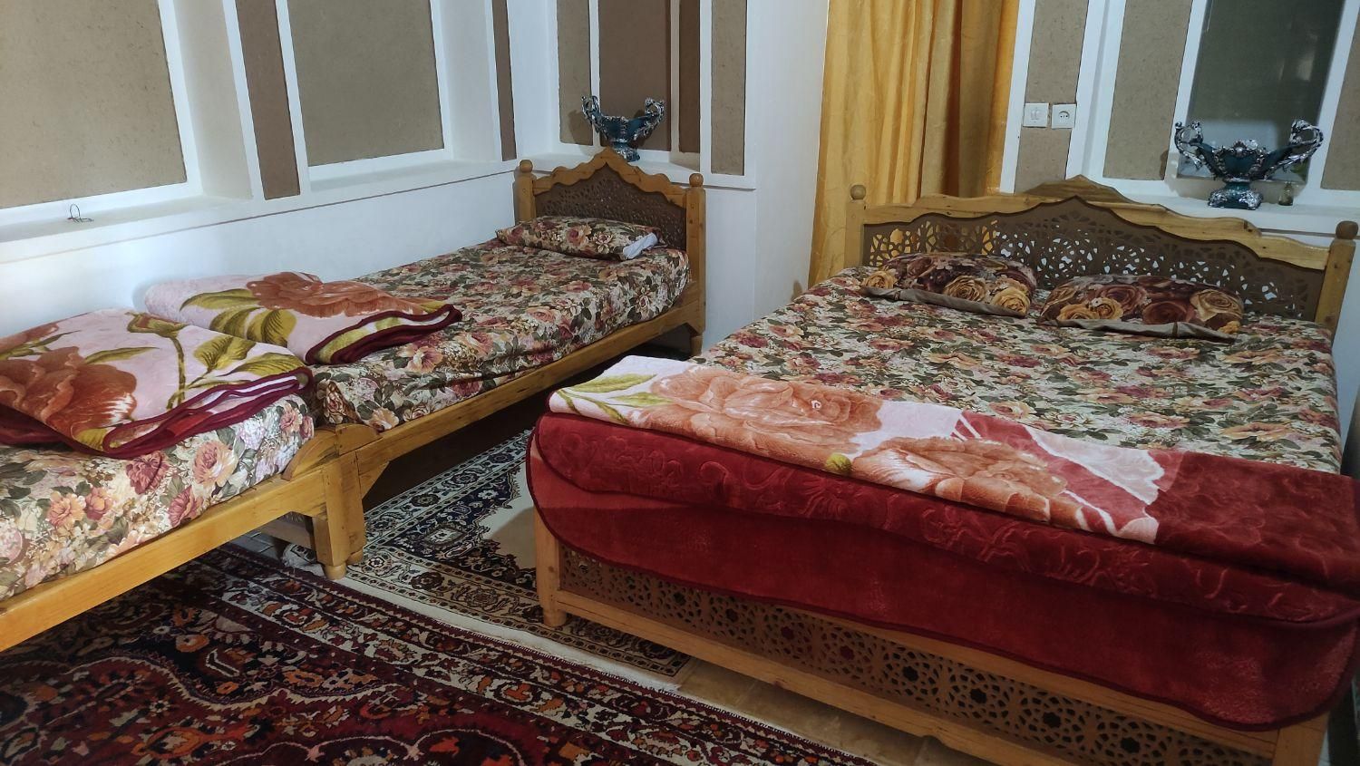 اقامتگاه بومگردی عمارت پدری|اجارهٔ کوتاه‌مدت آپارتمان و سوئیت|شاهین‌شهر, گرگاب|دیوار