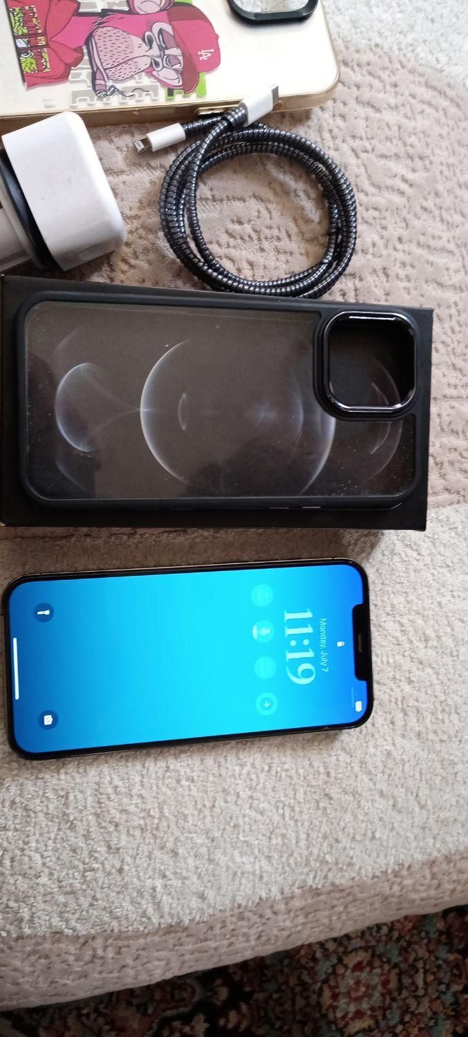 اپل iPhone 12 Pro Max با حافظهٔ ۵۱۲ گیگابایت|موبایل|اسلام‌شهر, |دیوار