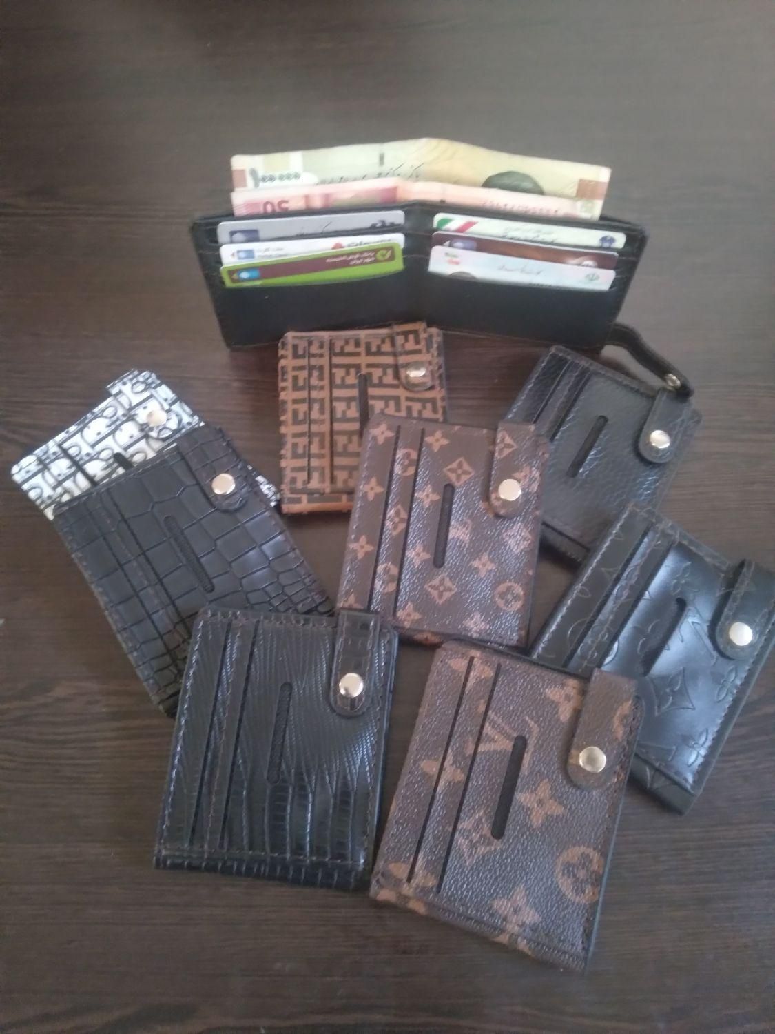 تولید و پخش کیف پولی و جاکارتی|کیف، کفش، کمربند|بروجن, |دیوار