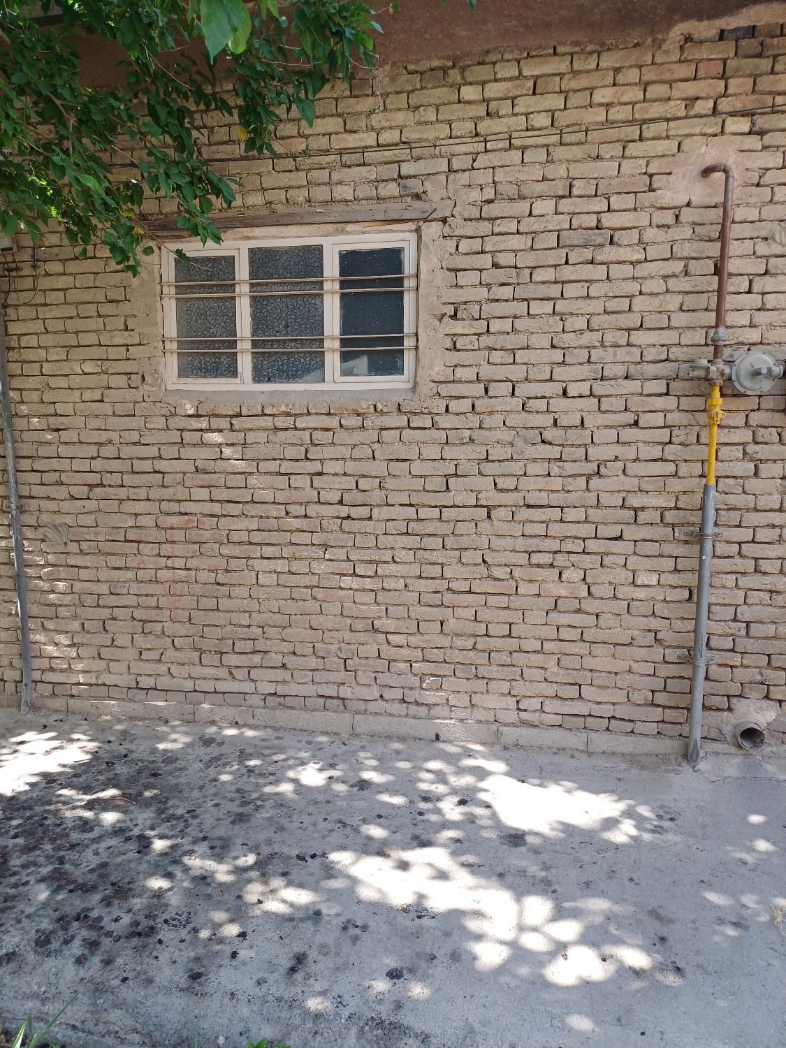 ویلایی ۱۸۵متری قابل سکونت برمیرزاطاهر غربی|فروش خانه و ویلا|اصفهان, نصرآباد|دیوار