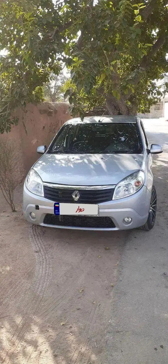 ساندرو  اتومات مدل ۹۵  مایل به معاوضه خودرو سبکتر|خودرو سواری و وانت|کرج, دهقان ویلا|دیوار