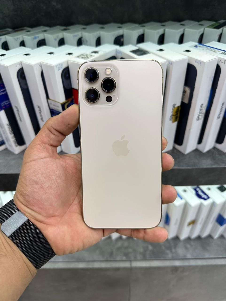 اپل iPhone 12 Pro Max با خرید ضمانت طلا|موبایل|اصفهان, احمدآباد|دیوار