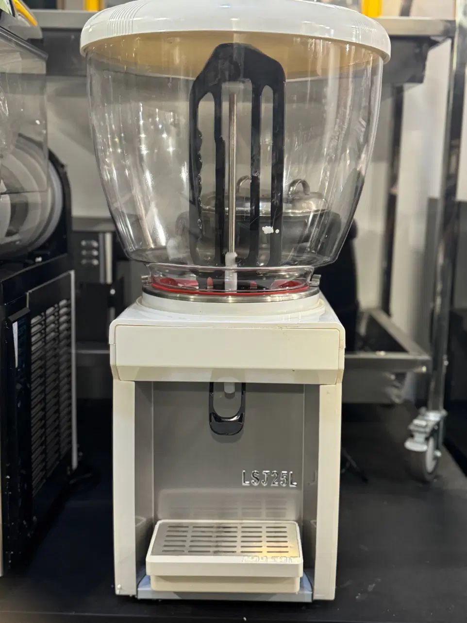 شربت سرد کن مخزن ۲۵ لیتری|کافیشاپ و رستوران|شیراز, قصرالدشت|دیوار