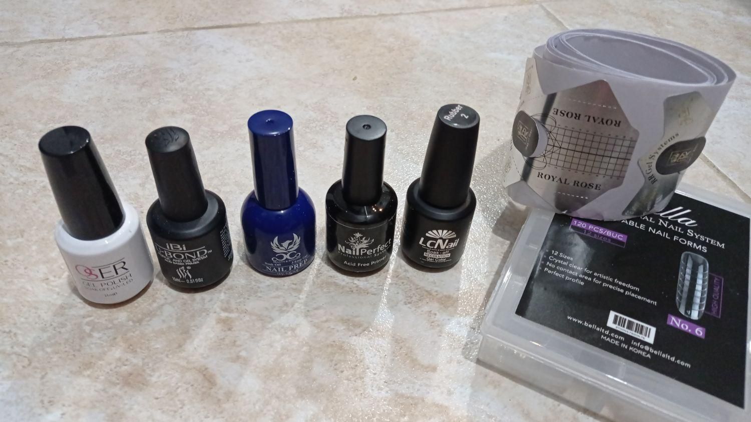 لوازم کاشت ناخن پودر و ژل|آرایشی، بهداشتی، درمانی|رشت, گلباغ نماز|دیوار