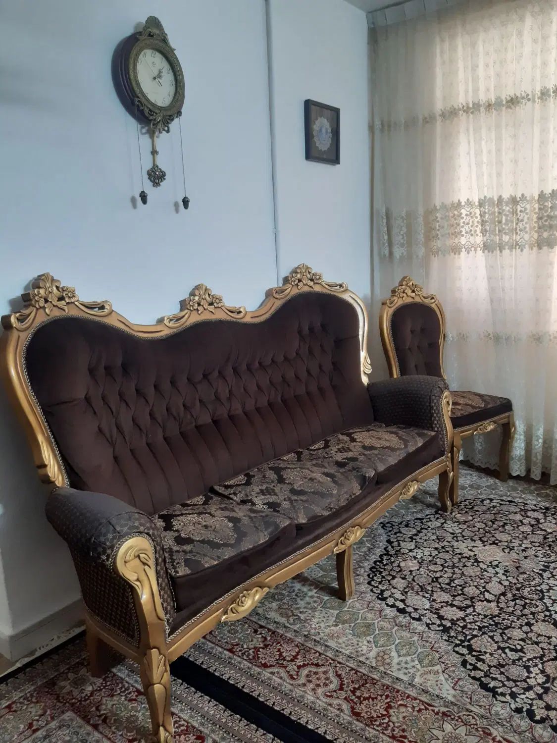 مبل ۷ نفره سلطنتی با ۲عدد میزبان|مبلمان خانگی و میز عسلی|مشهد, شهرک لشکر (شهرک غرب)|دیوار