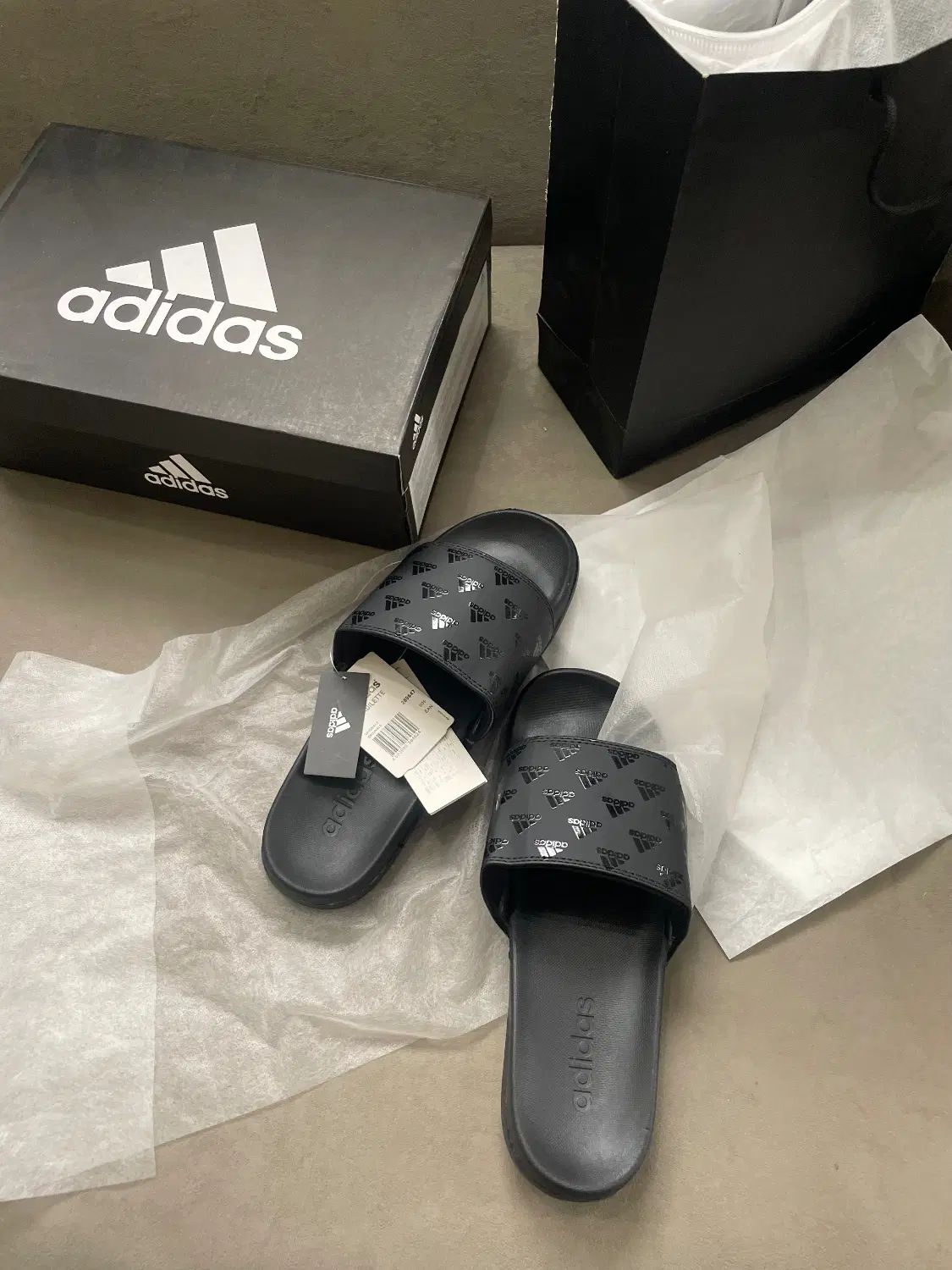 صندل آدیداس اورجینال ITALYA(adidas)|کیف، کفش، کمربند|اصفهان, گیان|دیوار