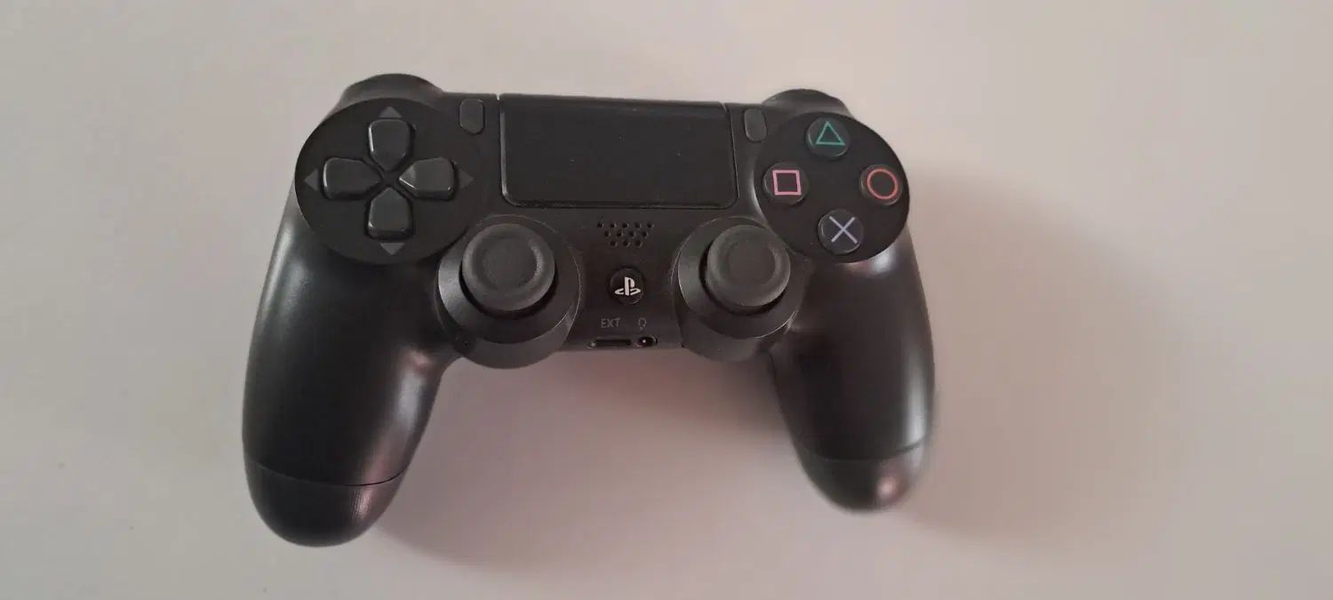 دسته PS4|کنسول، بازی ویدئویی و آنلاین|اصفهان, ارغوانیه|دیوار