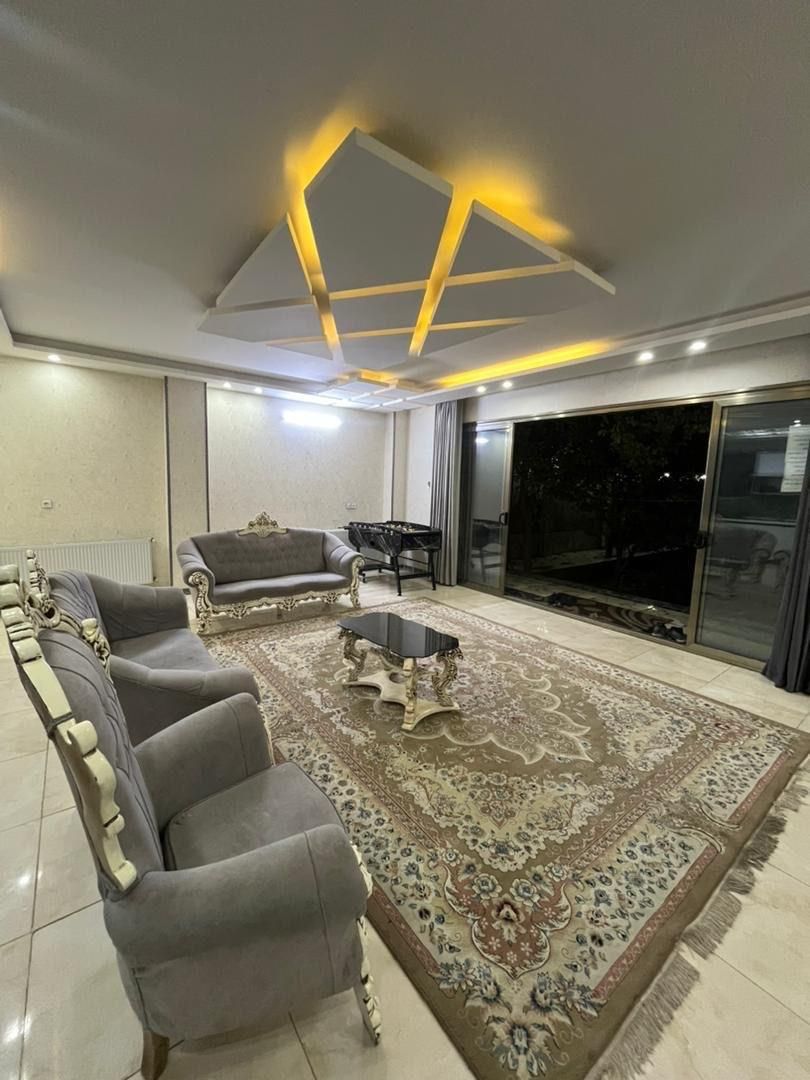 اجاره ویلا آبگرم در باغ بهادران باغبادران|اجارهٔ کوتاه‌مدت ویلا و باغ|اصفهان, سپاهان‌شهر|دیوار